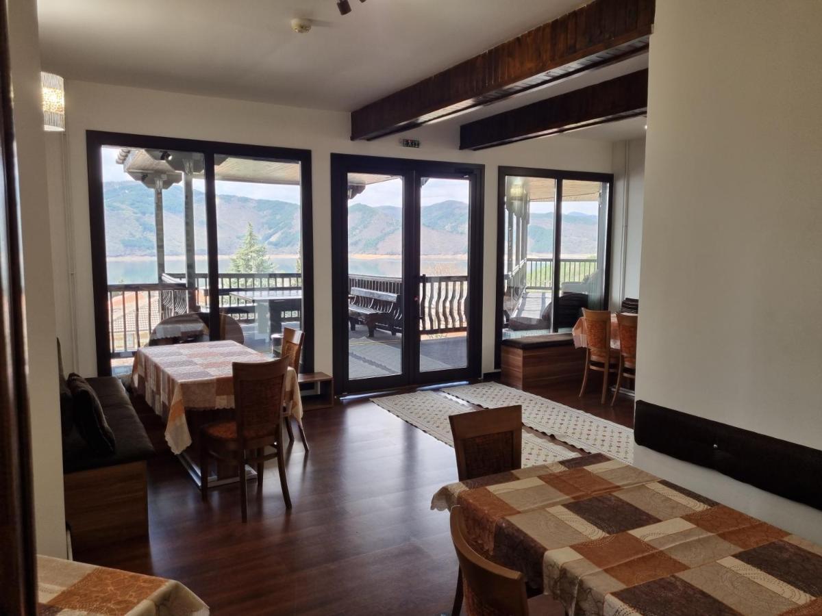 Trifon Zarezan Family Hotel Glavatartsi Exterior foto