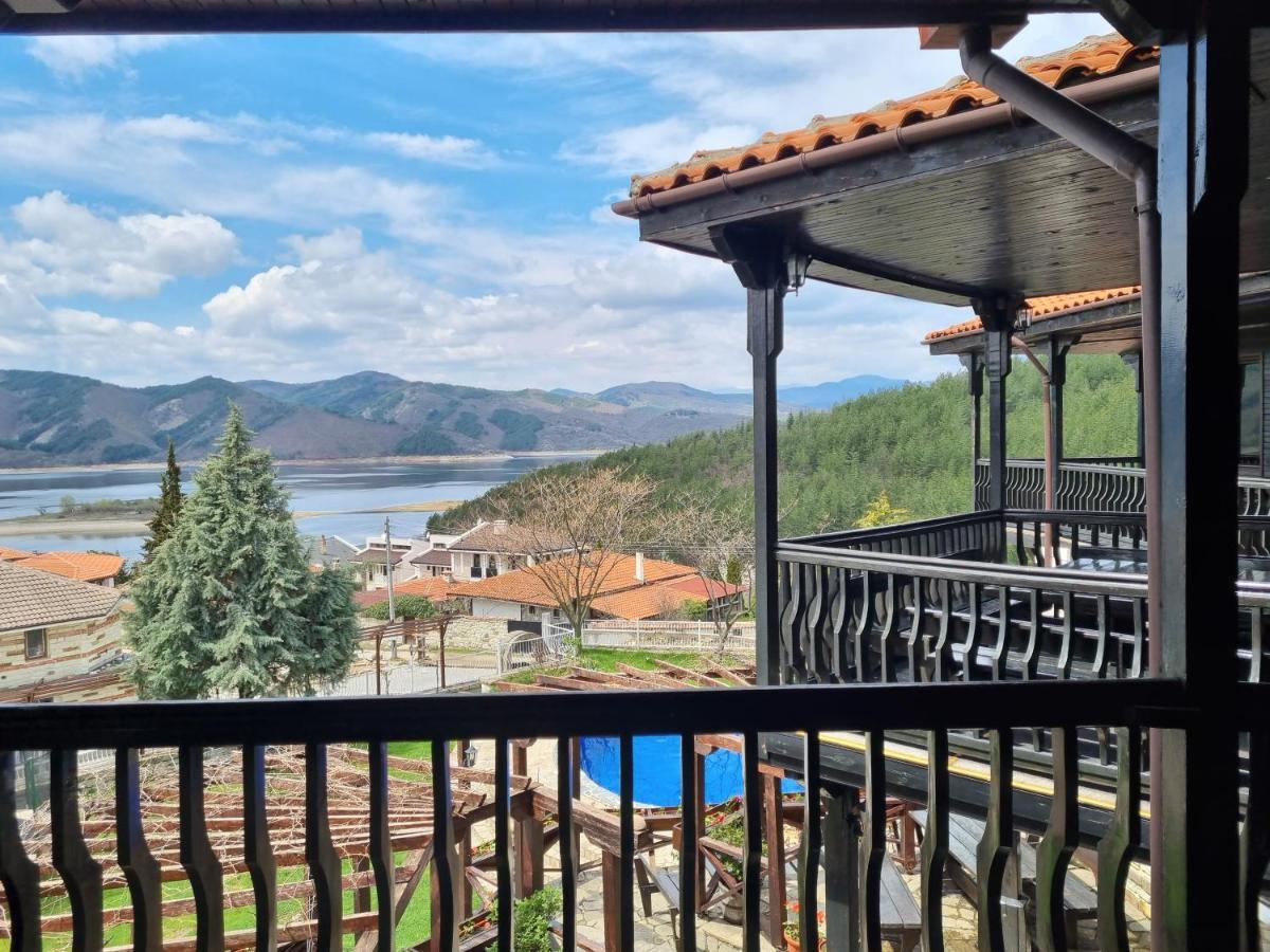 Trifon Zarezan Family Hotel Glavatartsi Exterior foto