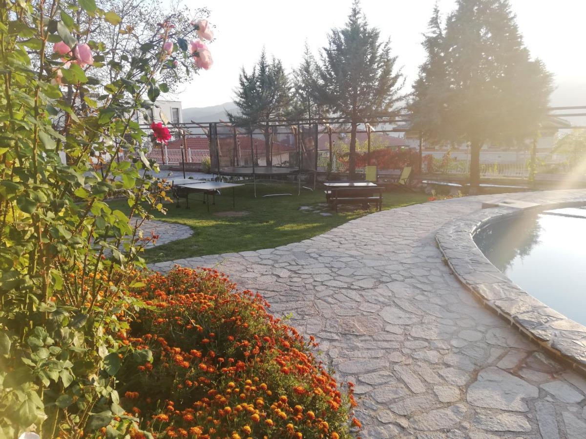 Trifon Zarezan Family Hotel Glavatartsi Exterior foto